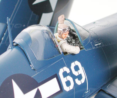 Vought F4U-1D Corsair® w/"Moto-Tug" (1/48 Scale)